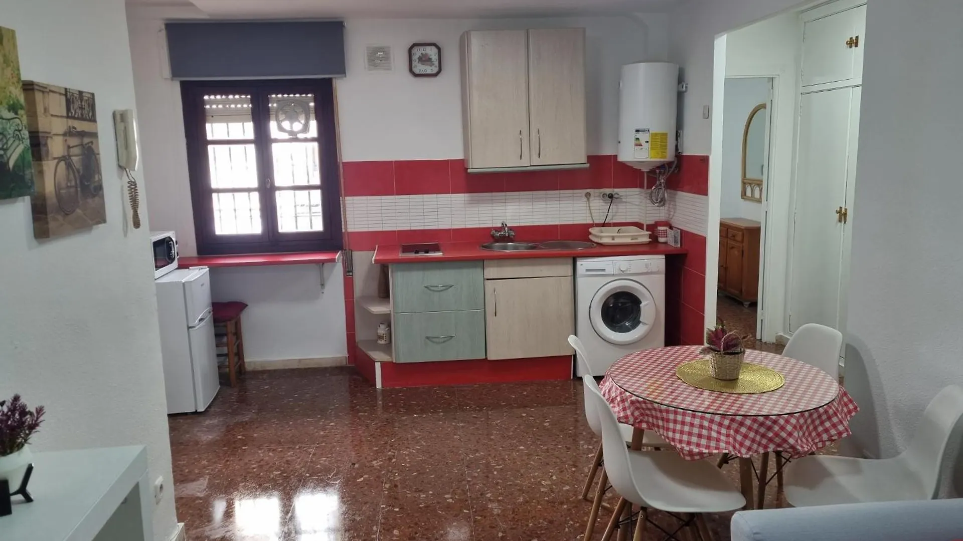 Apartamentos En Patio Cordobes San Basilio Cordoba Spain